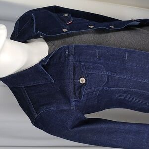 Levi's women's blue denim jeans jacket.  NWOT.  Medium